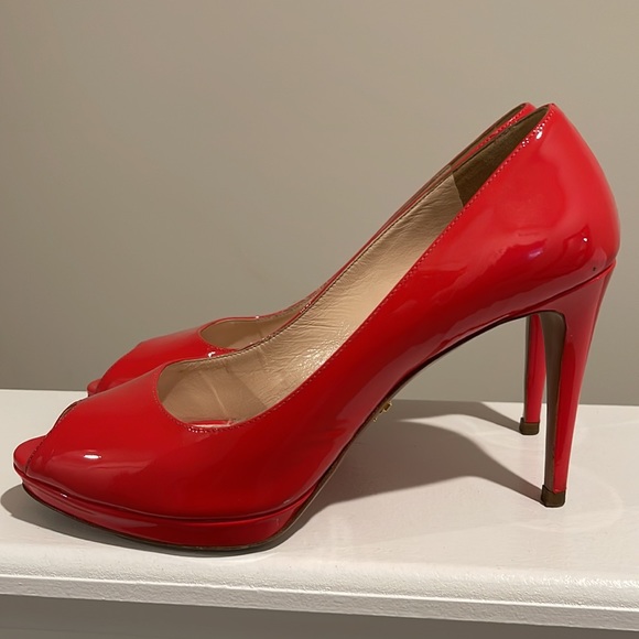 Prada Red Peep Toe Pumps Size EU 39.5 - Picture 15 of 16